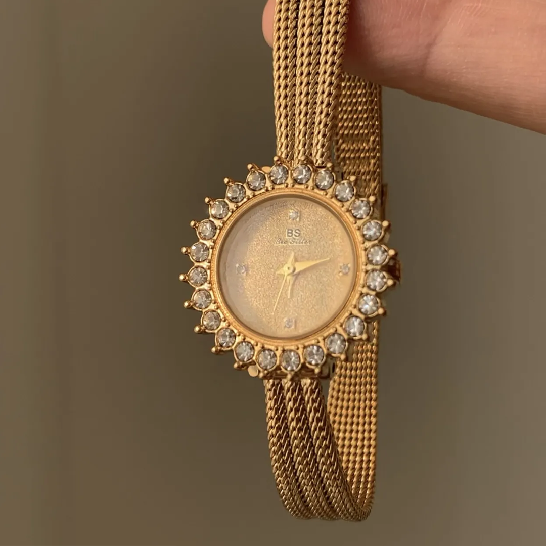 Golden Sunflower Timepiece: Radiant Quartz Watch with Diamond Accents