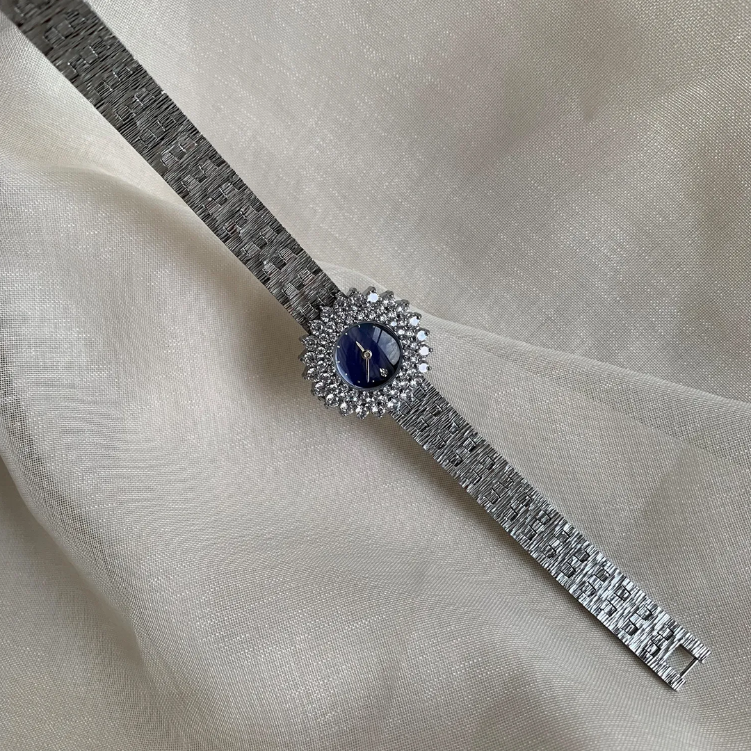 Radiant Sparkle Timepiece: Deep Blue and Zircon Crystal Watch