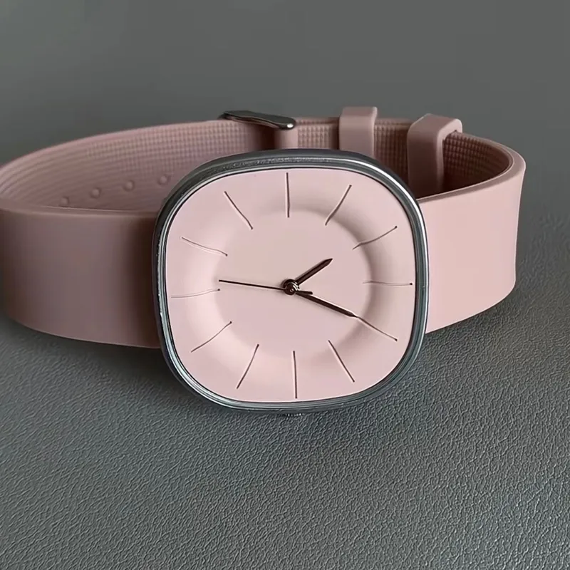 Smoky Rose Timepiece: Silicone Quartz Watch