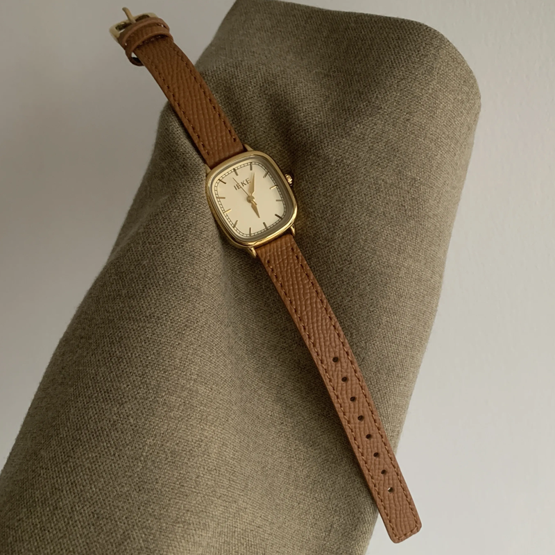 Melard Brown Timepiece: Leather Quartz Watch