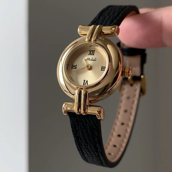 Vintage Grace Timepiece: Round Leather Quartz Watch